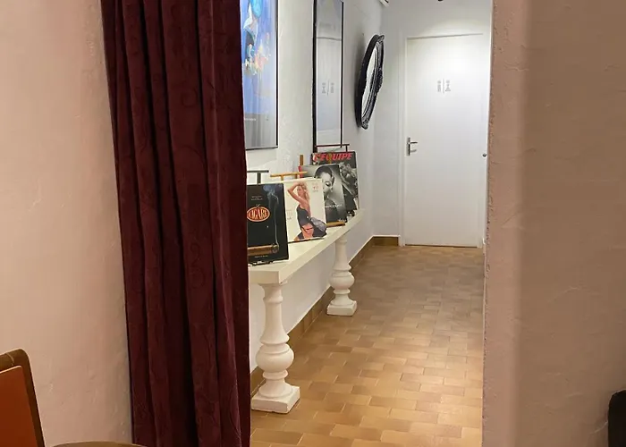 La Galerie D'art * 塞雷